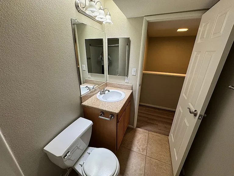 935 N Granite Reef Rd #32 — Photo 21