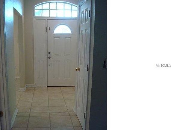 4th image of 326 Glenridge Loop N
