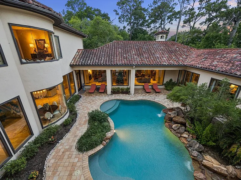 2 Lacewood Ln — Photo 37