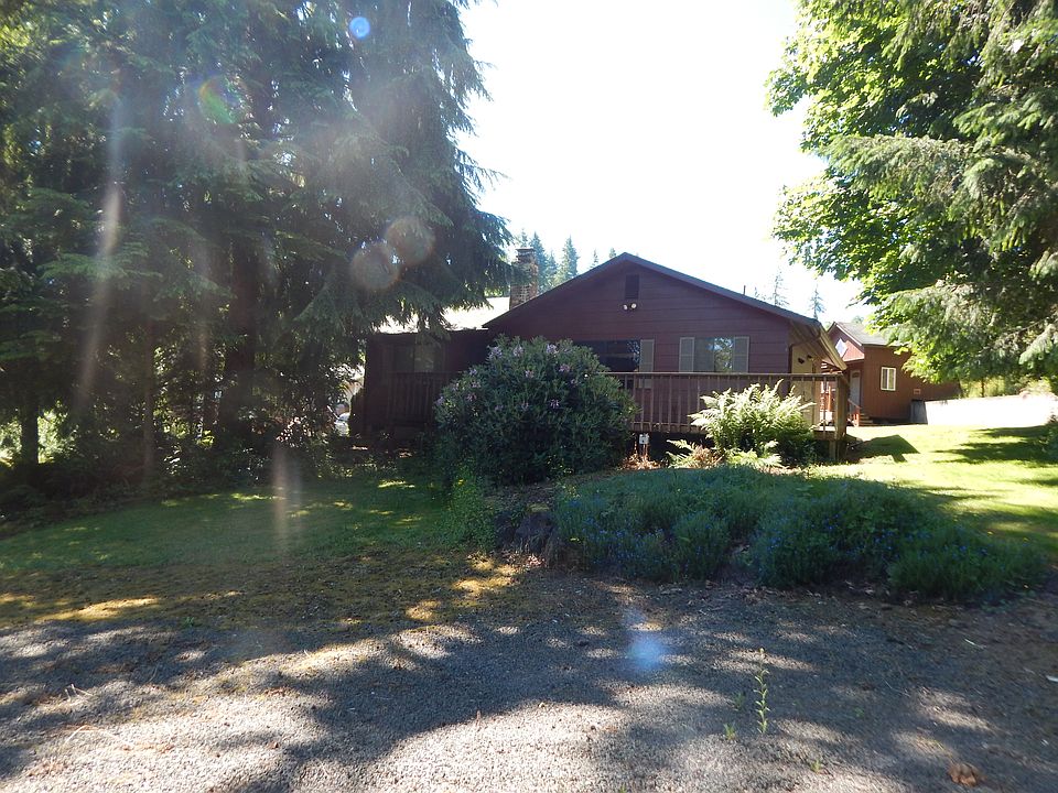 1st image of 205 Lakeview Dr