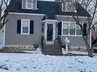 33 Hill Ave, Morrisville, PA 19067