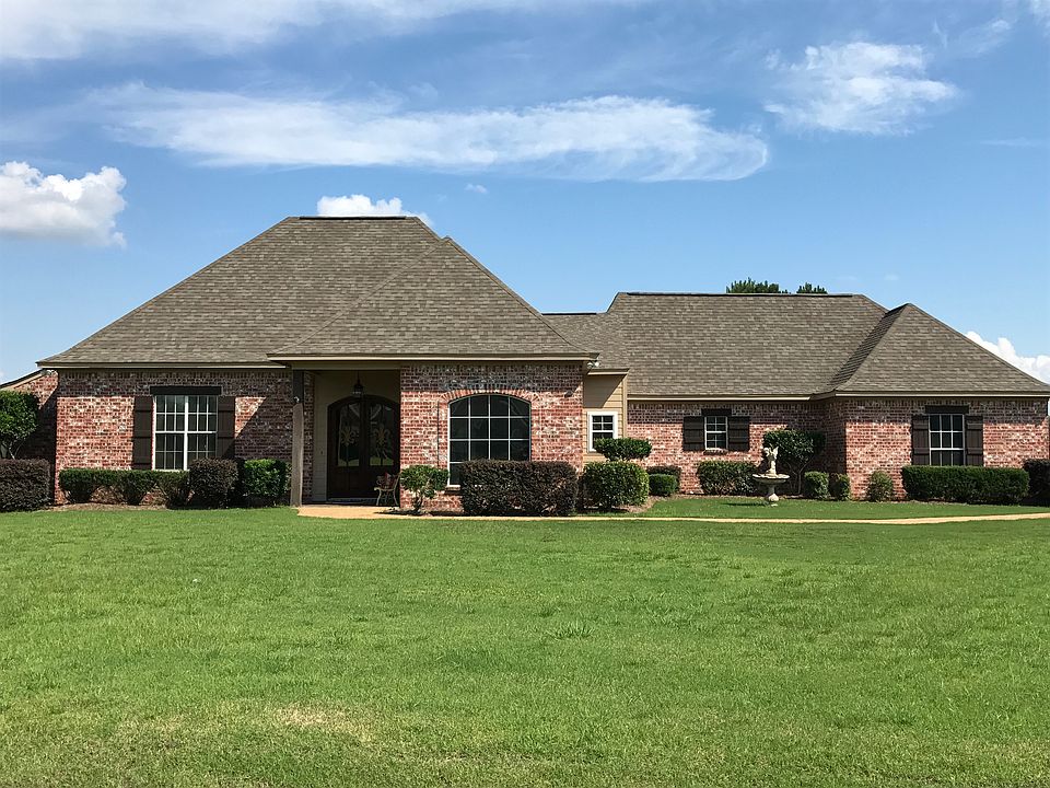 1st image of 203 Meadowlands Dr