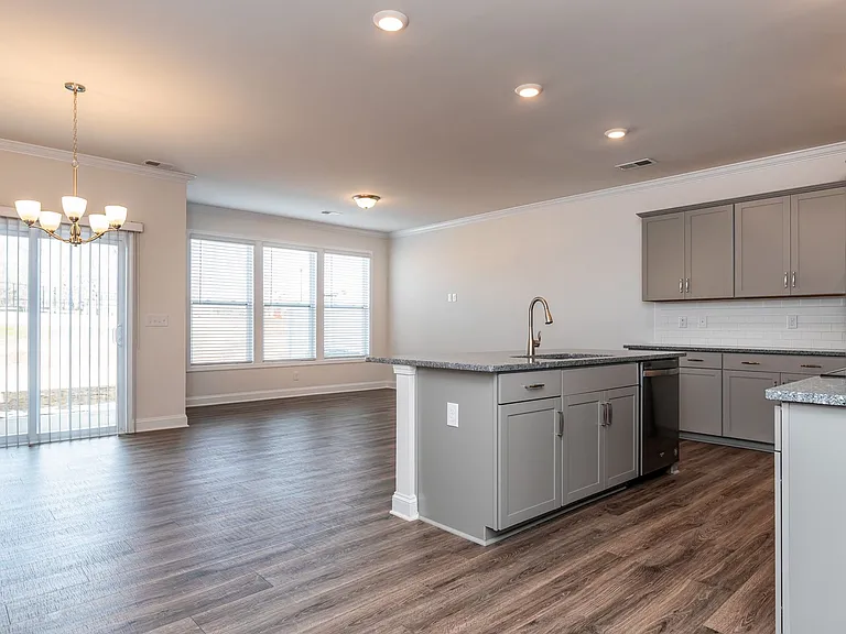 437 Yellow Fox Rd — Photo 2