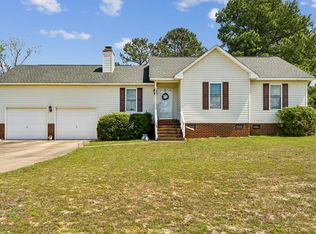 38 Peach Blossom Cir, Sanford, NC 27332