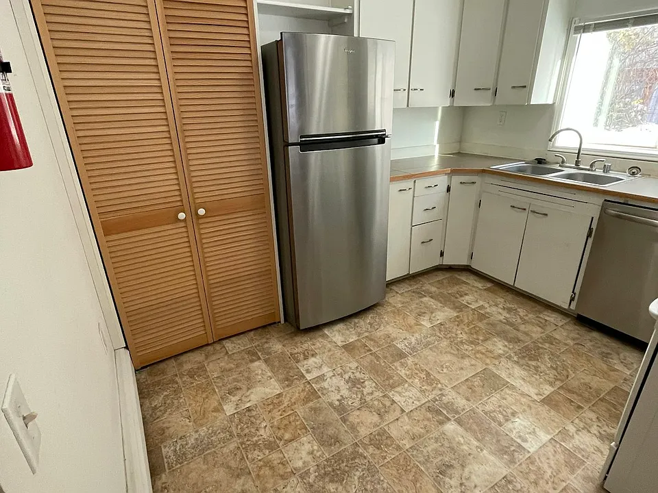 2107 Jefferson Ave #2
