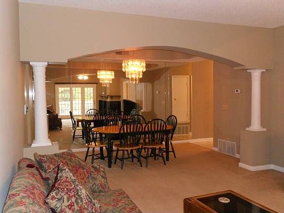 Living/Dining Room