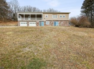 69 Unionville Rd, Wantage, NJ 07461
