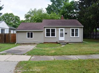 709 Maplehill Ave, Lansing, MI 48910