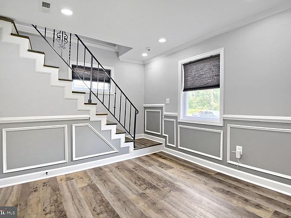4th image of 606 Meadow Rd