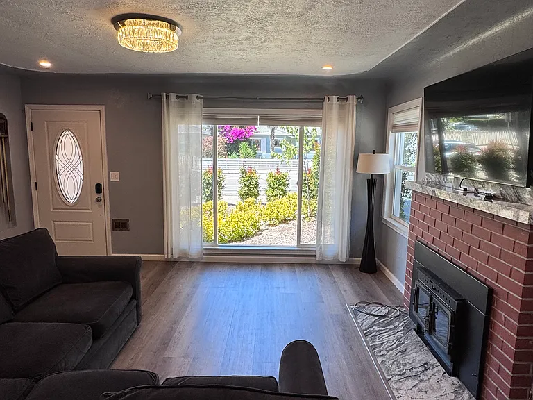 408 California St #1 — Photo 2