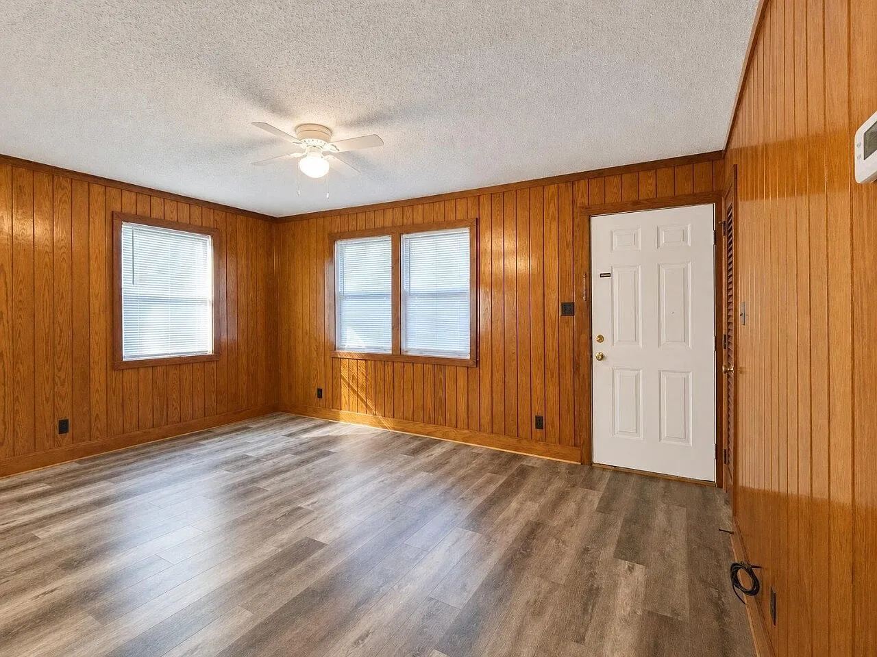 2 bed, 1.0 bath, 880 sqft, $1,400 — Photo 3