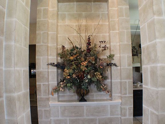 5th image of 1136 Pleasant Oaks Dr