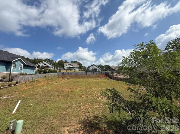 108 Starwood Valley Trl, Arden, NC 28704