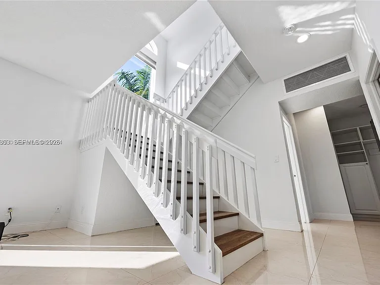 16449 SW 84th Pl — Photo 30