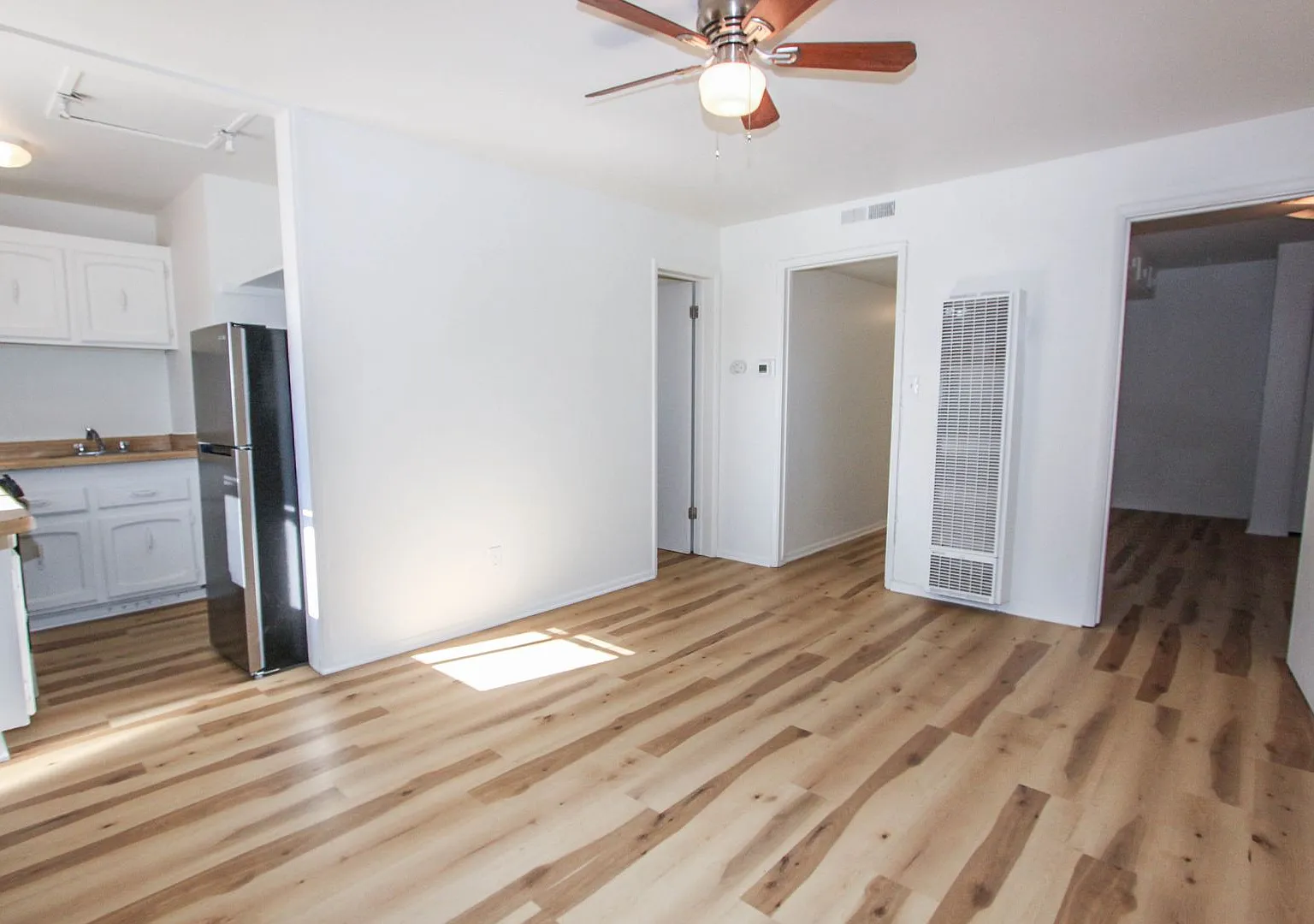860 Gail Gardner Way — Photo 3