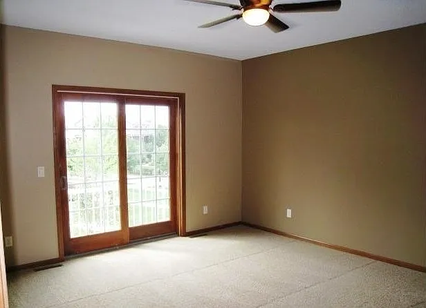 10778 Falling Water Ln #B — Photo 8