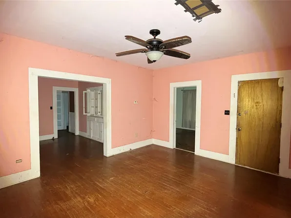 1501 S Columbia Dr #36, West Columbia, TX 77486