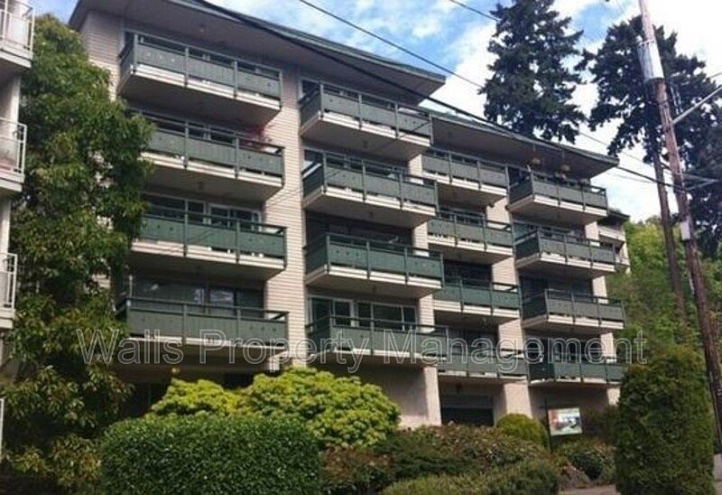 1st image of 7060 Lincoln Park Way SW #303