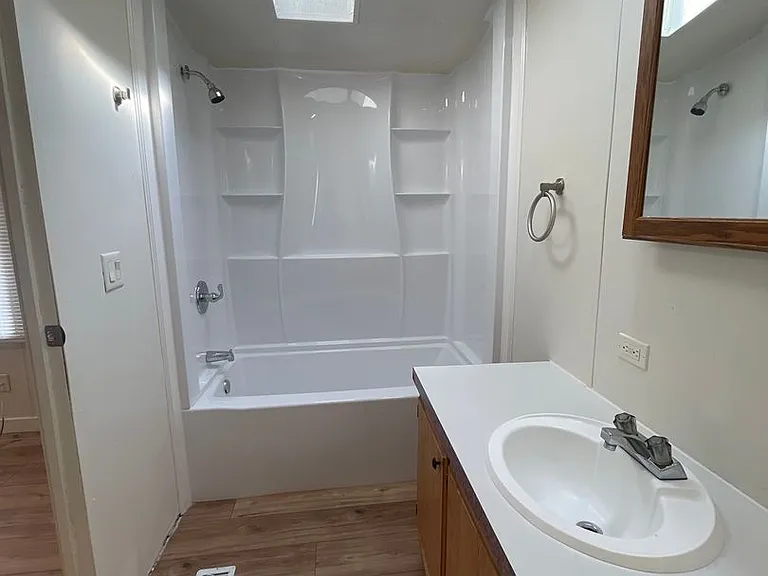 333 N Meldrum St #3 — Photo 6