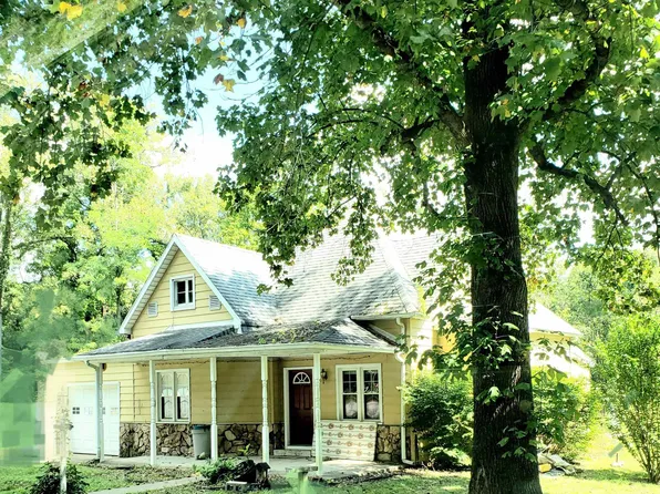 13265 S Prospect St, Jasonville, IN 47438