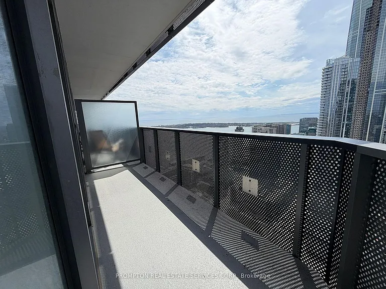 138 Downes St #5711 — Photo 35