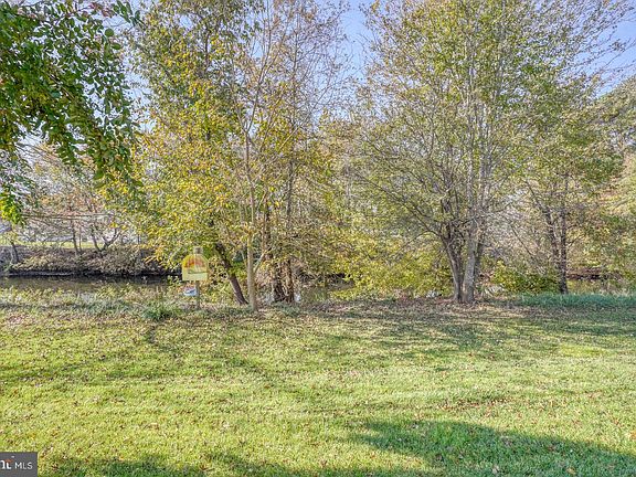 4th image of 17127 Anjou Ct #5