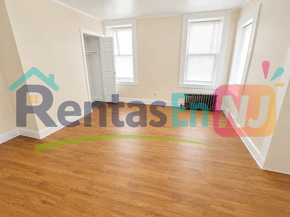 2nd image of 341 Myrtle Ave Floor 1