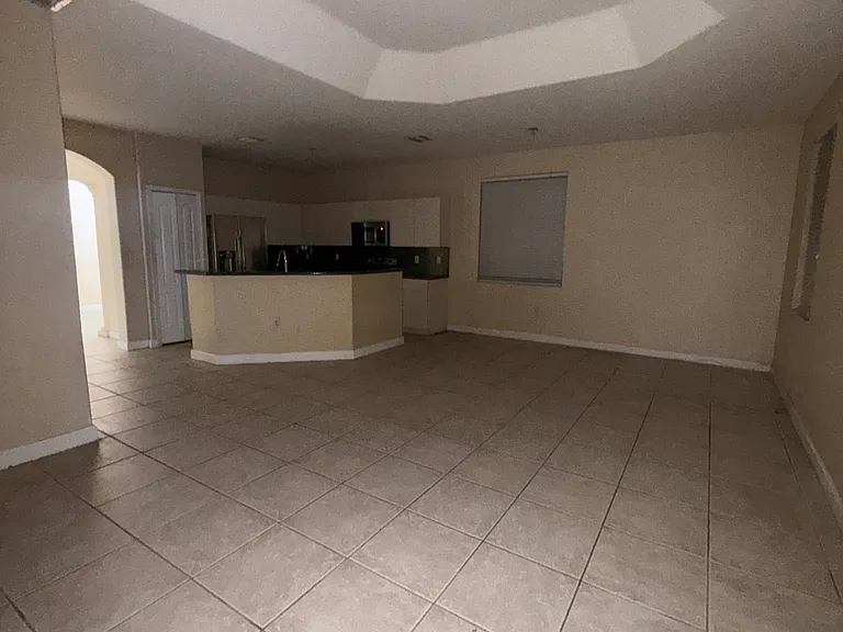 13626 NW 9th Ter — Photo 4