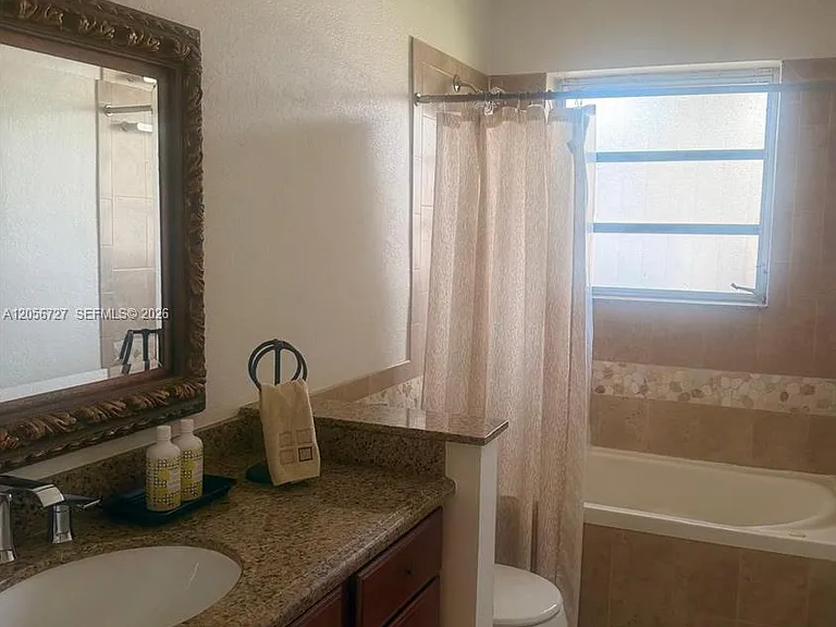 6790 SW 10th Ct — Photo 6