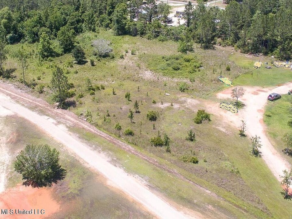 1st image of 17089 Lamey Ln