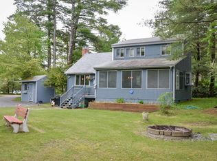 6 Sunset Isle Dr, Ashburnham, MA 01430