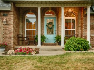 905 W Ashton Ave, Strafford, MO 65757