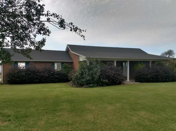 877 Robertson Rd, Friendship, TN 38034