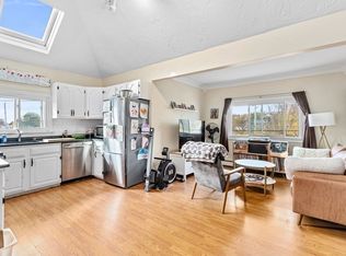 102 Packard Ave, Hull, MA 02045