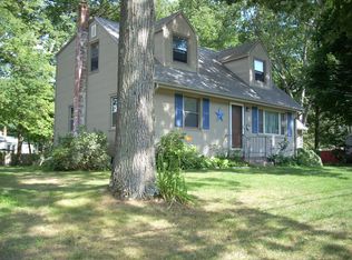 40 Beech Rd, Enfield, CT 06082