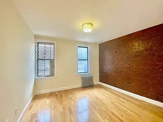 Rented by Bruma Realty LLC | media 24