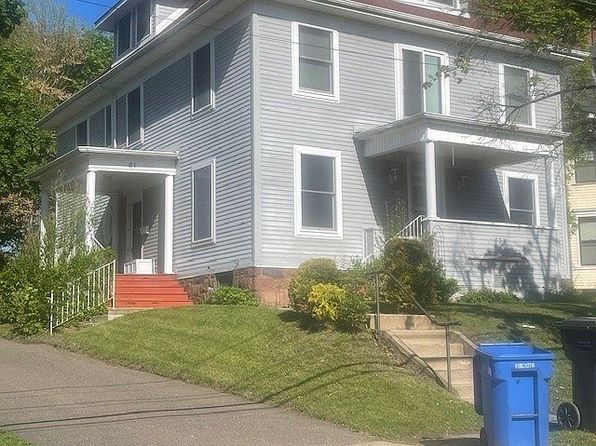 63 Kenyon St