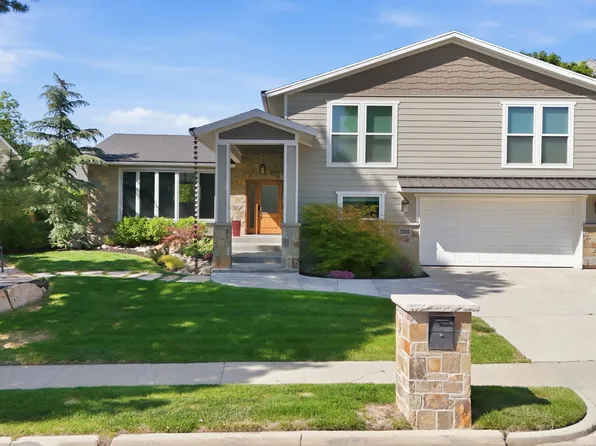 3315 E Nutmeg St, Cottonwood Heights, UT 84121