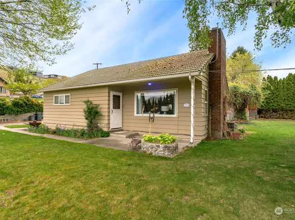 2639 2nd Street, Entiat, WA 98822