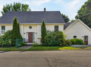 13 Norris St, Searsport, ME 04974