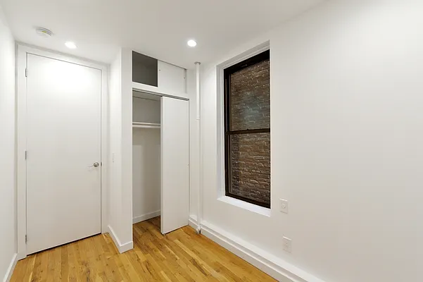 Rented by Aether Property Group | media 10