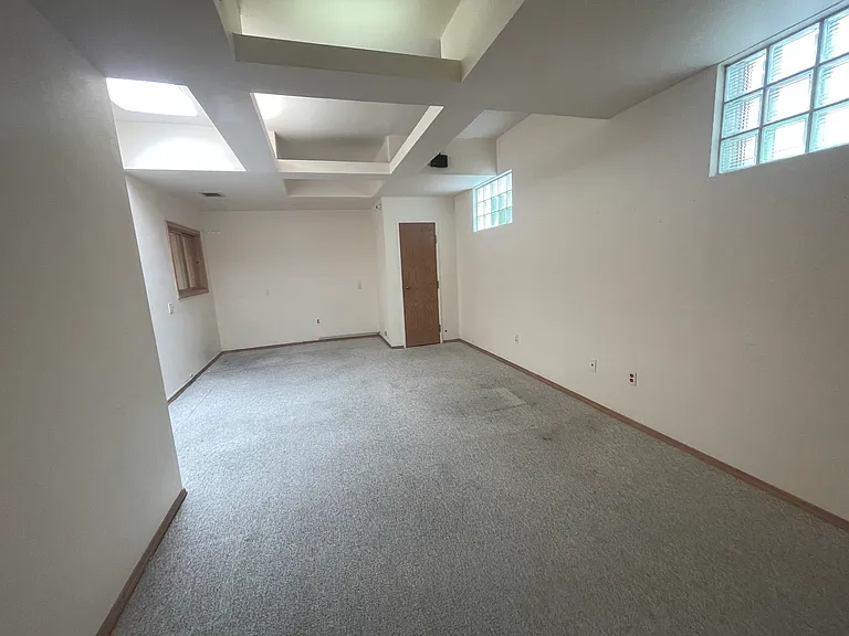 1709 Girard Blvd NE #1 — Photo 18