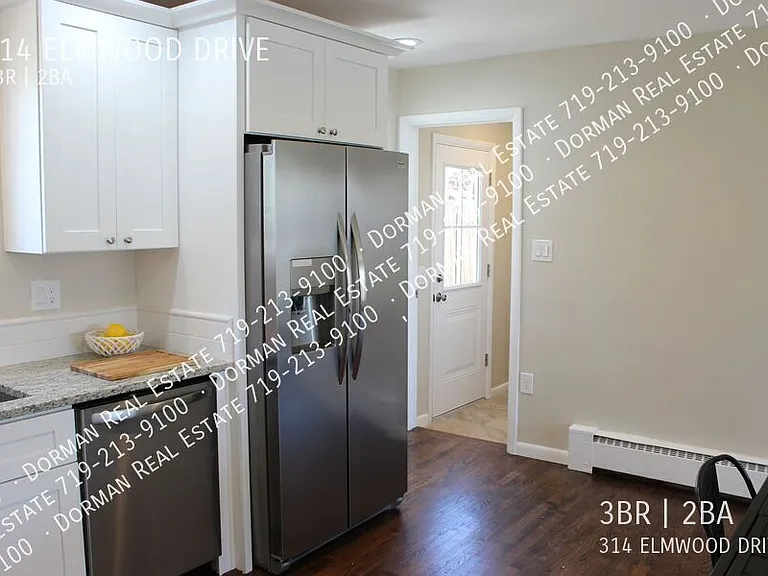 314 Elmwood Dr — Photo 6