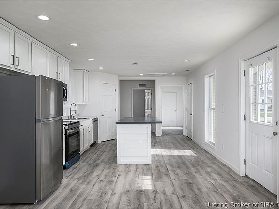 4th image of 1313 Water Street