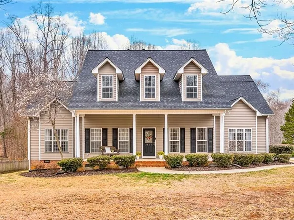 7813 Wilson Farm Rd, Summerfield, NC 27358