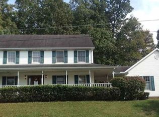 20 Persimmon Ln, Huntington, WV 25701