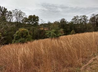 537 Featherbed Ln, Garnet Valley, PA 19060