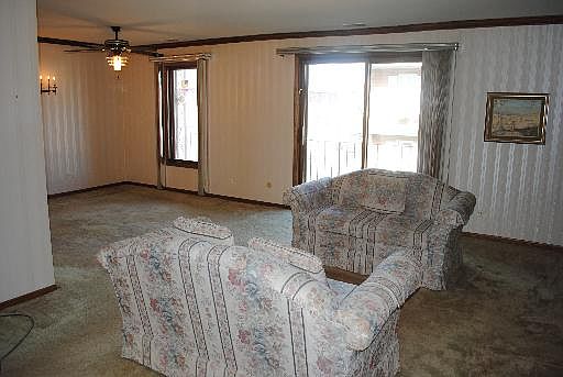 4th image of 11324 S Moraine Dr #H