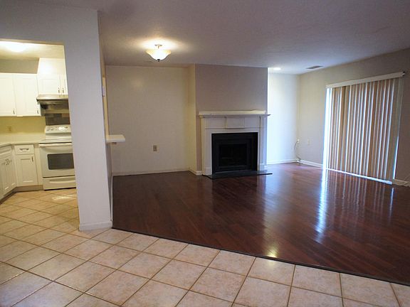 5th image of 154 Quincy Shore Dr Unit 39