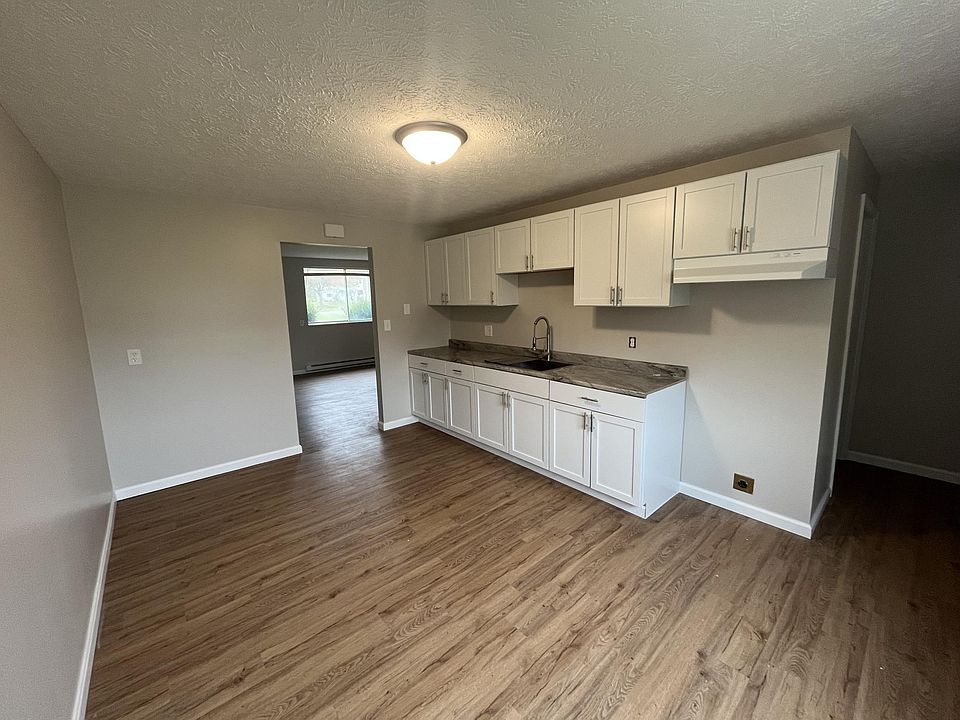 1st image of 6740 Creekside Dr APT B